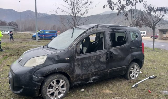 Bilecik&#039;te trafik kazası: 3 kişi yaralandı