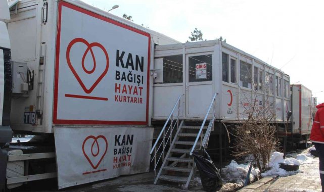 Bingöl&#039;de 302 ünite kan, 268 kök hücre bağışı yapıldı