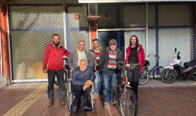 Bisiklet ile ülkeleri gezen çift Adıyaman'a geldi