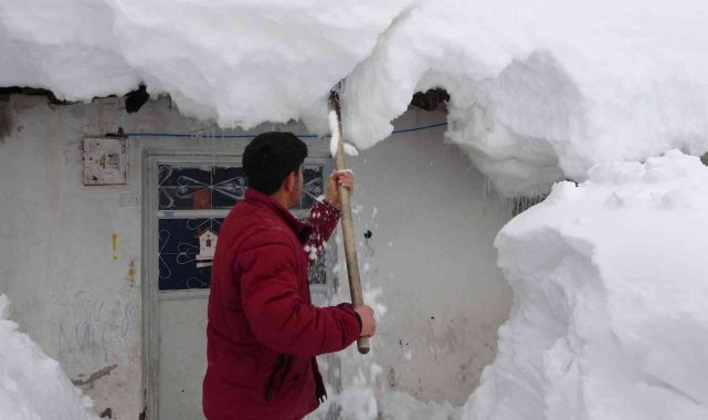 Bitlis'e bu kış yağan karın kalınlığı 9 metreye yaklaştı