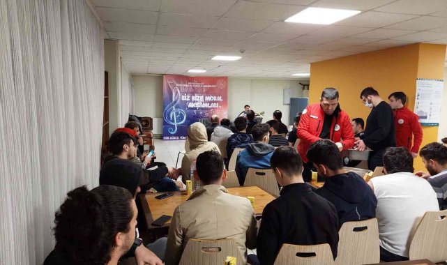 Biz bize moral akşamları devam ediyor