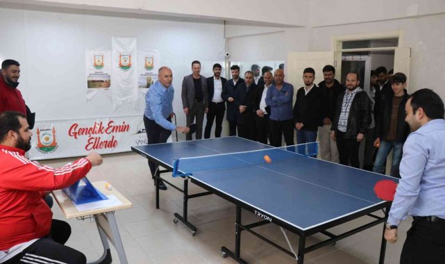 Bozova'da tenis turnuvası düzenleniyor