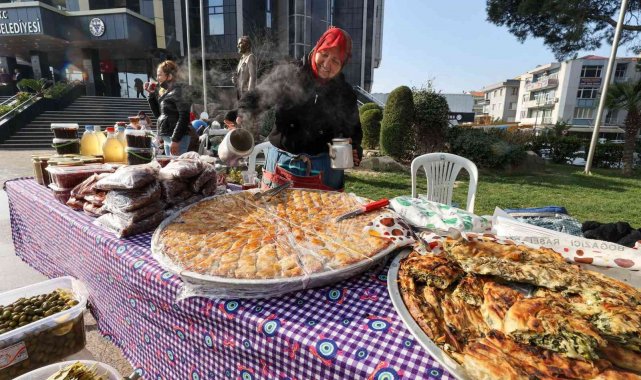 Buca'da kadınlar üretiyor, tüketicinin yüzü gülüyor
