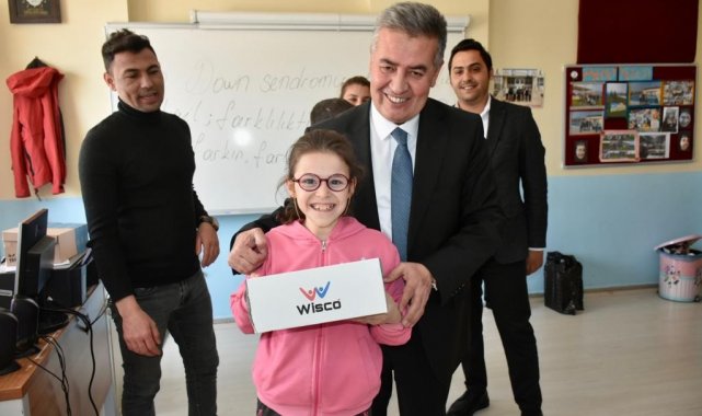 Buharkent'te Down Sendromlu çocuklara sürpriz