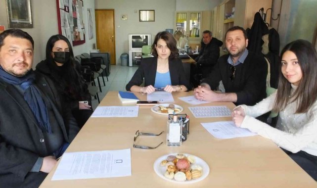 Burhaniyeli mimarlar otel inşaatına tepki gösterdi