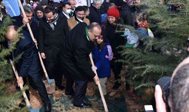 Bursa'da 21 bin fidan toprakla buluştu