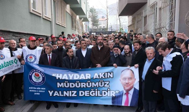 Bursa&#039;da görevinden alınan okul müdürü görevine iade edildi