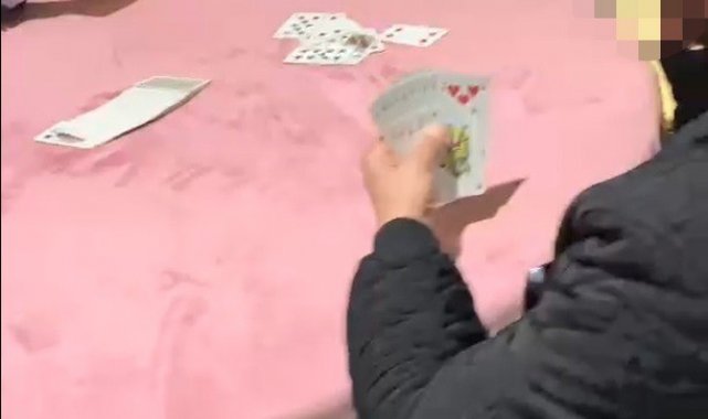 Bursa'da kumar oynatılan kıraathaneye şok baskın