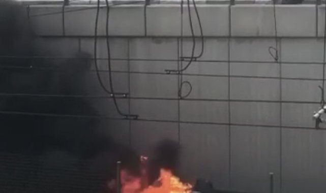 Bursa'da motosiklet alev alev yandı