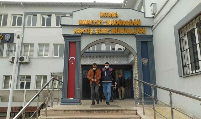Bursa&#039;da sahte savcılardan 28 Bin Euro&#039;luk vurgun