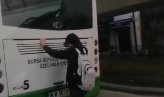 Bursa'da tehlikeli yolculuk kameraya yansıdı