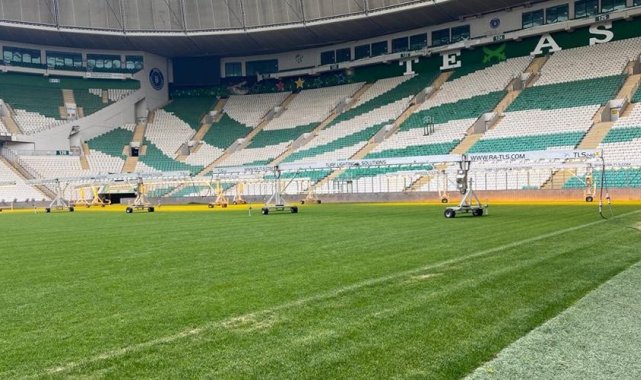 Bursaspor, Timsah Park&#039;ın zemini ile ilgili çalışma başlattı