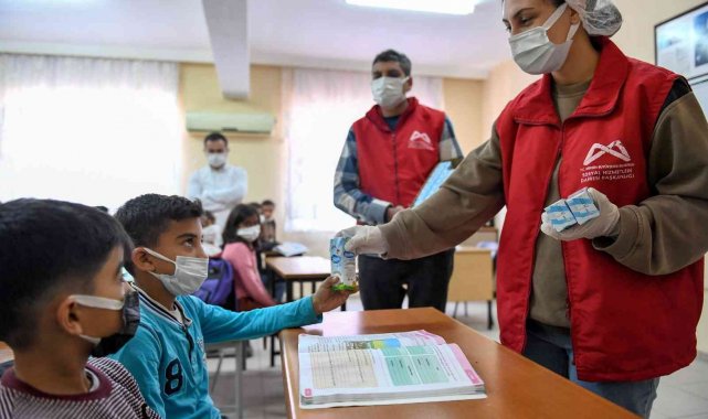 Büyükşehir Belediyesi, öğrencilere 1 milyon 500 bin adet kutu süt dağıtmayı hedefliyor