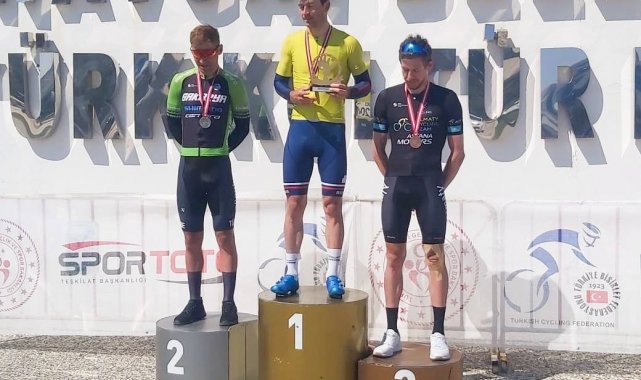 Büyükşehir, Grand Prix yarışlarında ikinci oldu