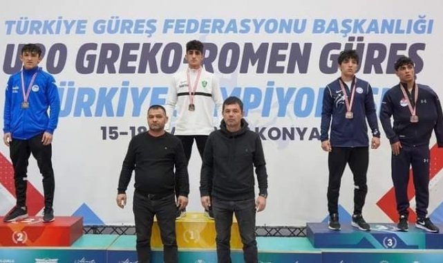 Büyükşehir Sporcuları Türkiye Güreş Şampiyonası'ndan madalya ile döndü