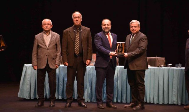 Büyükşehir&#039;den &#039;Mehmet Akif Ersoy&#039;a Saygı&#039; kitabı