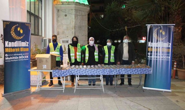 Büyükşehir&#039;den Berat Kandili&#039;nde lokma ve helva ikramı