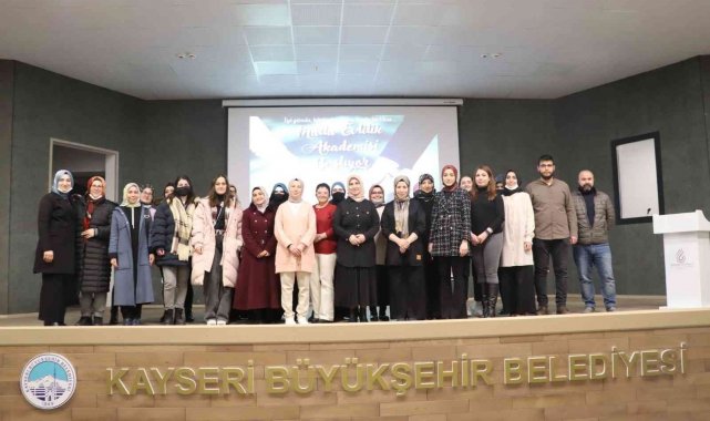 Büyükşehirin 'Mutlu Evlilik Akademisi' tam not aldı