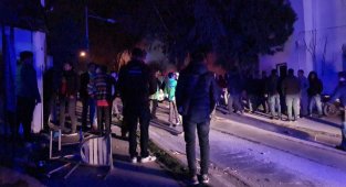 Cadde ortasında 40 kişi birbirine girdi, ortalık savaş alanına döndü