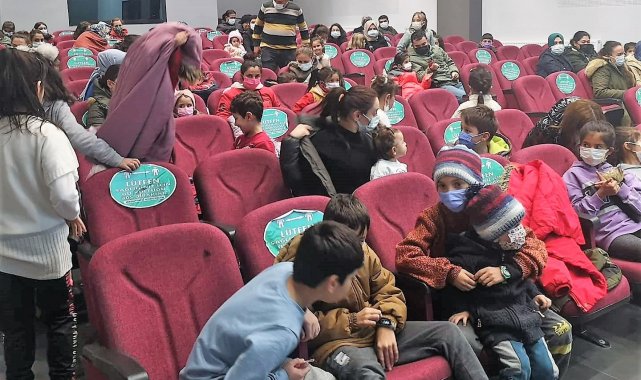 Çameli&#039;nde çocuklar sinema keyfini yaşadı