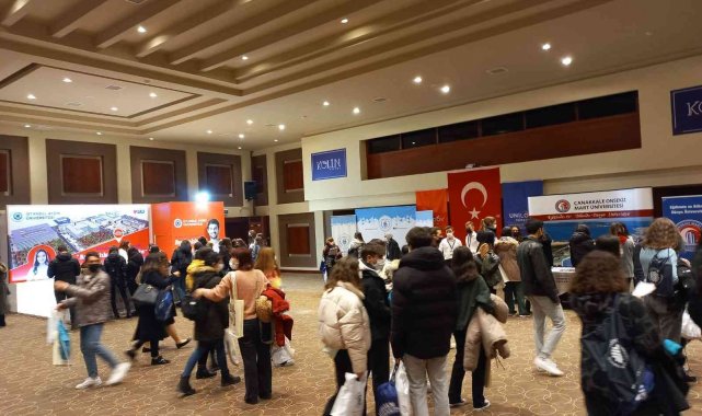 Çanakkale&#039;de düzenlenen fuara 2 bin öğrenci katıldı