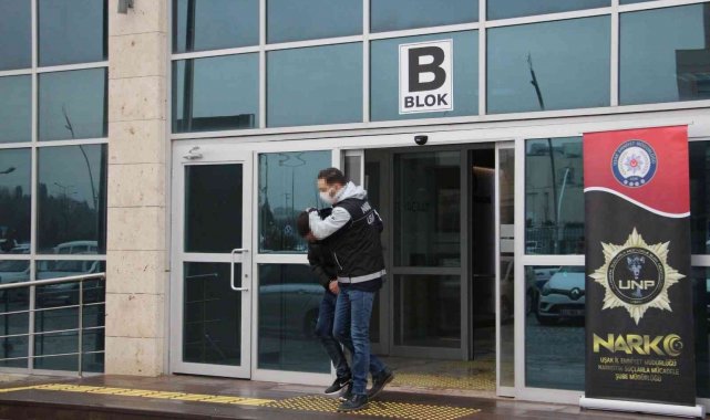 Çantasından yüklü miktarda uyuşturucu çıkan şahıs serbest bırakıldı