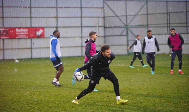 Çaykur Rizespor, Trabzonspor maçı hazırlıklarını sürdürdü