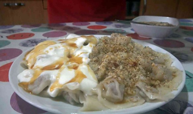 Cevizli ve yoğurtlu lezzetiyle Sinop mantısı