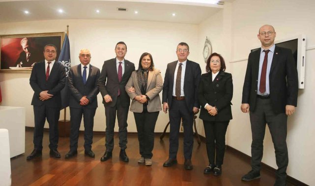 CHP Genel Merkezi&#039;nden gelen heyet, Başkan Çerçioğlu ile görüştü