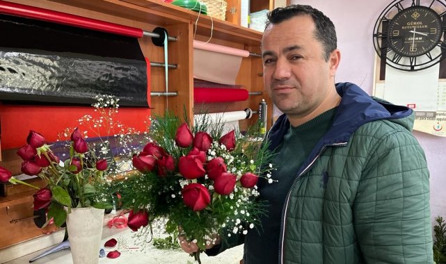 Çiçekçilerde &#039;8 Mart&#039; mesaisi başladı