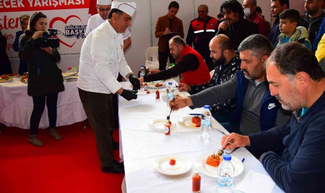 Çiftçi kadınlar yamak yaptı, başpehlivanlar puan verdi
