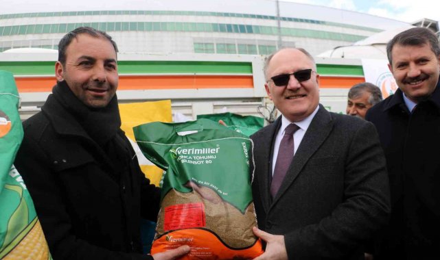 Çiftçiye tam destek, tonlarca tohum ücretsiz dağıtıldı