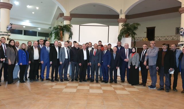 Çileğin geleceği Aydın'da masaya yatırıldı