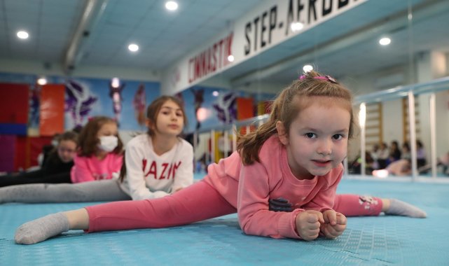 Cimnastiğe minik kursiyerlerden büyük ilgi