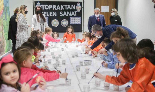 Çini karo boyama etkinliği