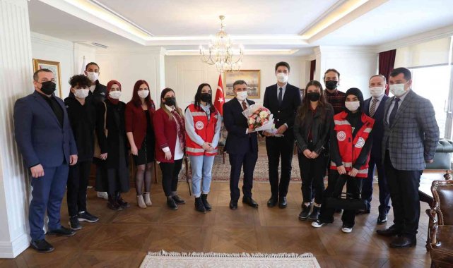 Çocuk Hakları Komitesi Valiyi ziyaret etti