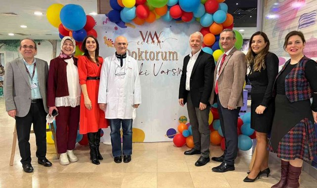 Çocuklardan doktorlarına anlamlı hediye