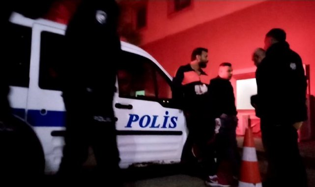 Çorlu&#039;daki kavgada içki şişeleri havada uçuştu: 4 yaralı