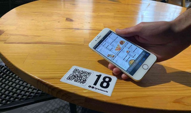 Çözümü QR kodlu menüde buldular