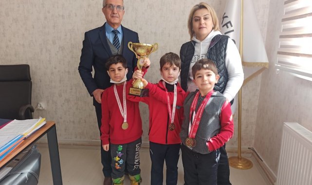 CÜ Vakfı okullarından Jimnastikte büyük başarı