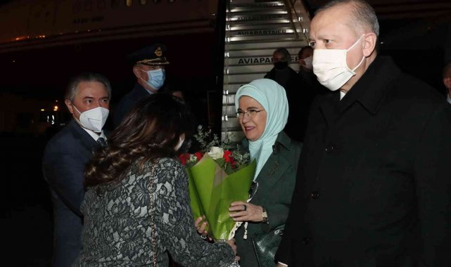 Cumhurbaşkanı Erdoğan ve eşi, NATO daimi temsilcisi tarafından Brüksel Havaalanında karşılandı