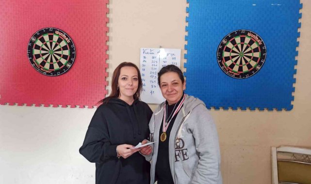 Dart turnuvası düzenlendi