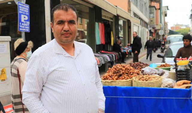 Davutoğlu&#039;na tepki gösteren esnaf konuştu: &quot;İhanet haini vurur&quot;