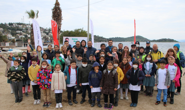 DENİZE EN ÇOK MAVİ YAKIŞIR