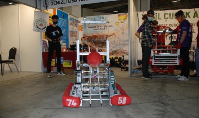 Denizli OSB Teknik Koleji robotik yarışmasına damga vurdu