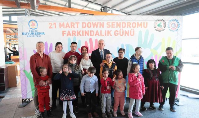 Denizli&#039;de özel çocuklar için kutlama programı düzenlendi