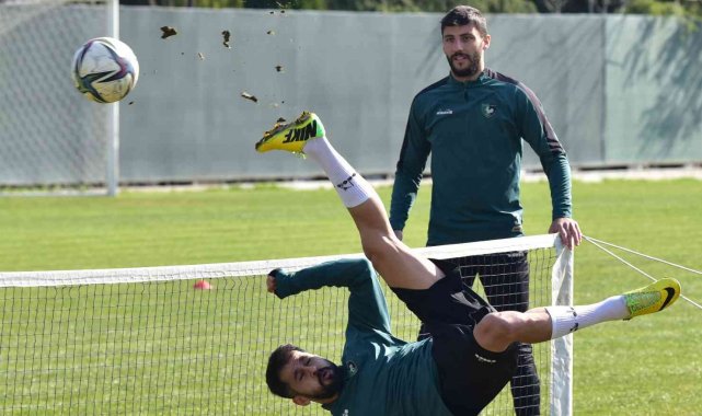 Denizlispor hazırlıklarını sürdürüyor