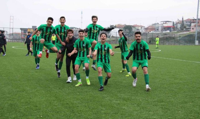 Denizlispor, U17&#039;de Balıkesirspor&#039;u farklı mağlup etti