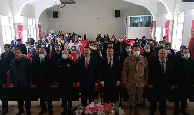 Dicle&#039;de İstiklal Marşı&#039;nın kabulü ve Mehmet Akif Ersoy&#039;u anma programı