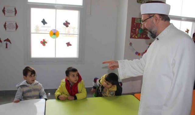 Diyanet İşleri Başkanı Erbaş: "Gençlerimizi ve çocuklarımızı camilere yönlendirelim"